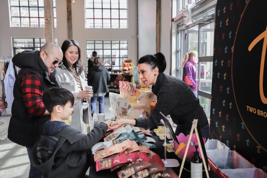 Christmas Markets and Craft Fairs that Capture the Charm of the Holiday Pop-Up Market